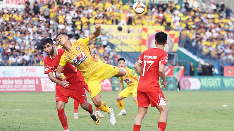 nhan-dinh-soi-keo-thanh-hoa-vs-viettel-luc-18h00-ngay-2-11-2025